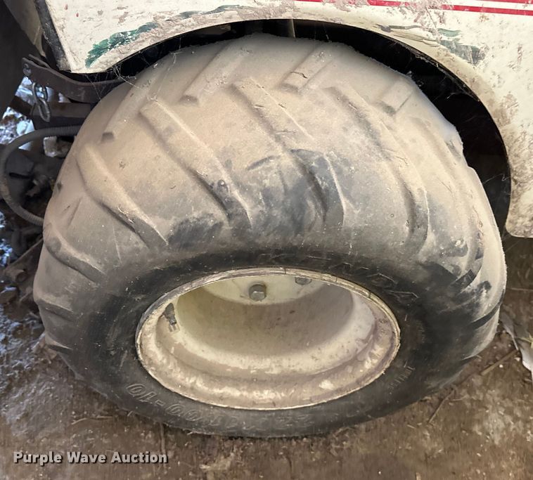 image for item NR9778 Grasshopper  722D ZTR lawn mower