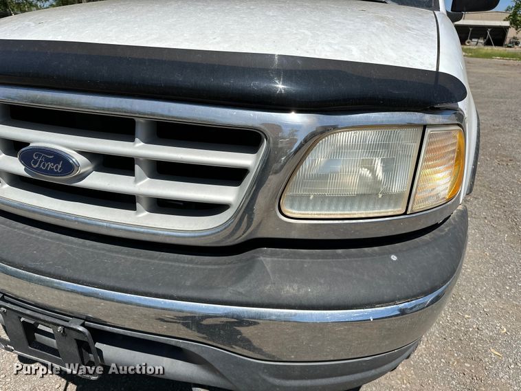 image for item NR9780 1999 Ford F150 pickup truck