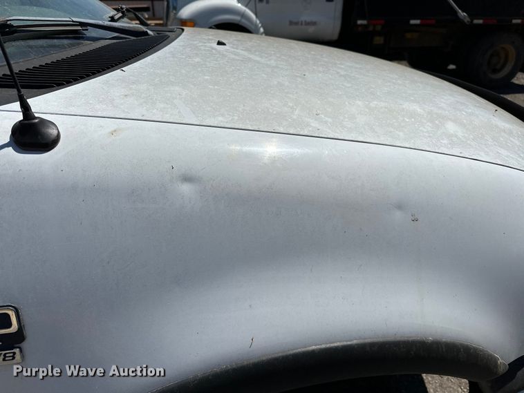 image for item NR9780 1999 Ford F150 pickup truck