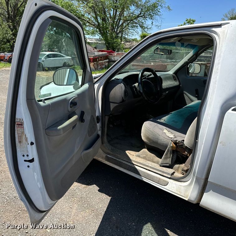 image for item NR9780 1999 Ford F150 pickup truck