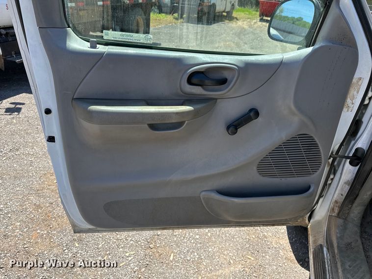 image for item NR9780 1999 Ford F150 pickup truck