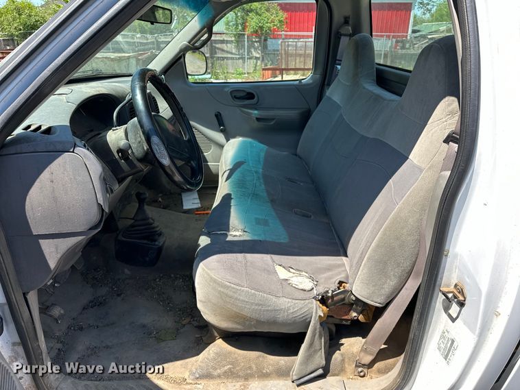 image for item NR9780 1999 Ford F150 pickup truck