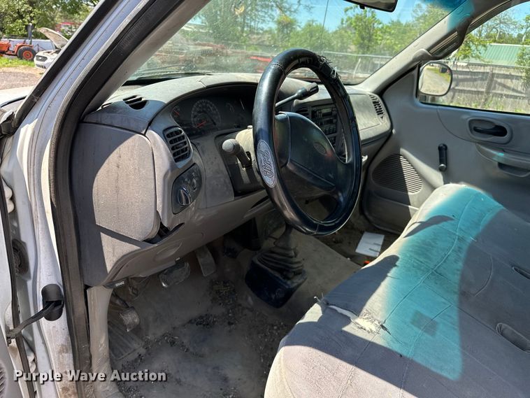 image for item NR9780 1999 Ford F150 pickup truck