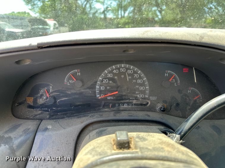 image for item NR9780 1999 Ford F150 pickup truck