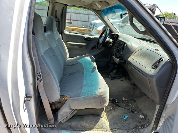 image for item NR9780 1999 Ford F150 pickup truck