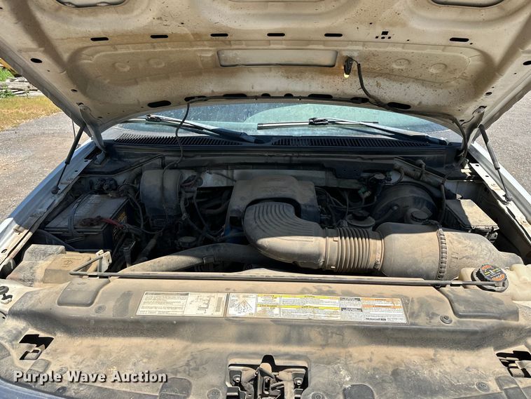 image for item NR9780 1999 Ford F150 pickup truck