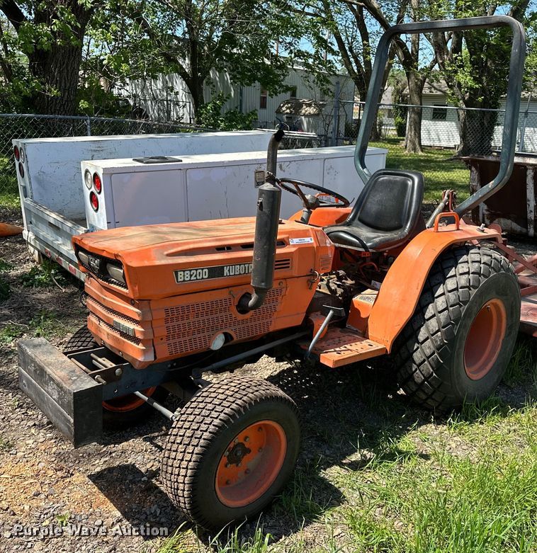 image for item NR9781 1981 Kubota B8200E lawn tractor