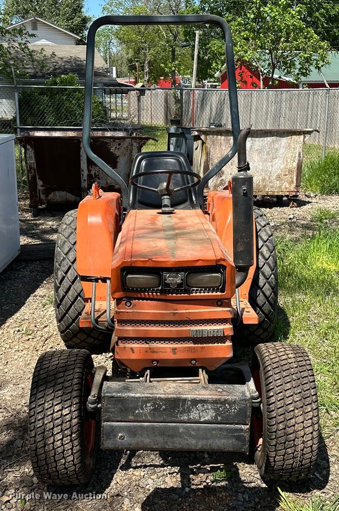 image for item NR9781 1981 Kubota B8200E lawn tractor
