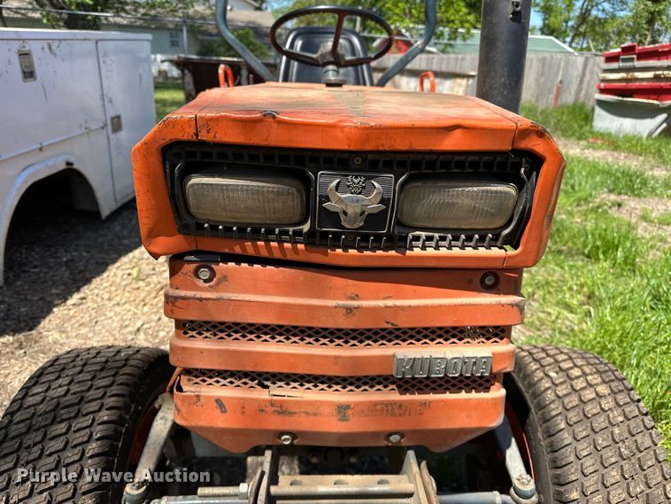 image for item NR9781 1981 Kubota B8200E lawn tractor