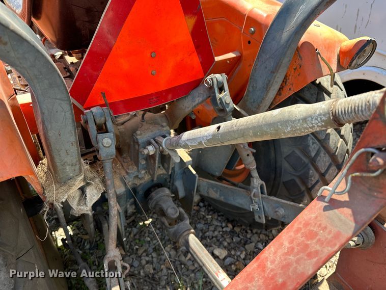 image for item NR9781 1981 Kubota B8200E lawn tractor