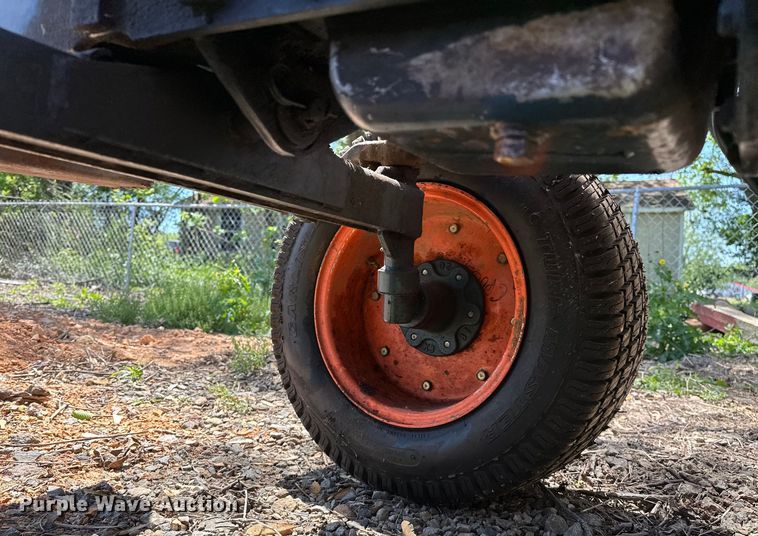 image for item NR9781 1981 Kubota B8200E lawn tractor