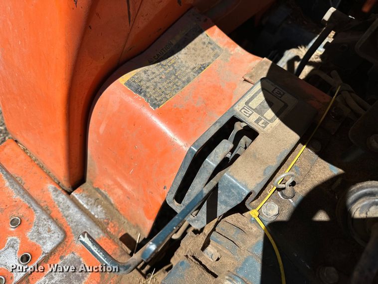 image for item NR9781 1981 Kubota B8200E lawn tractor