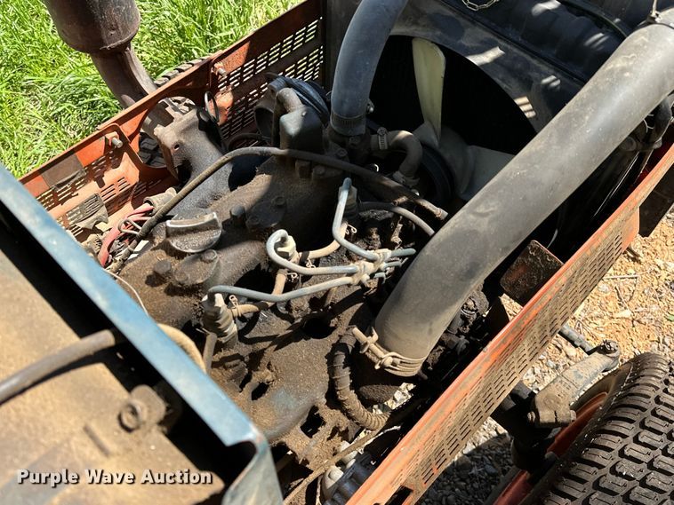 image for item NR9781 1981 Kubota B8200E lawn tractor