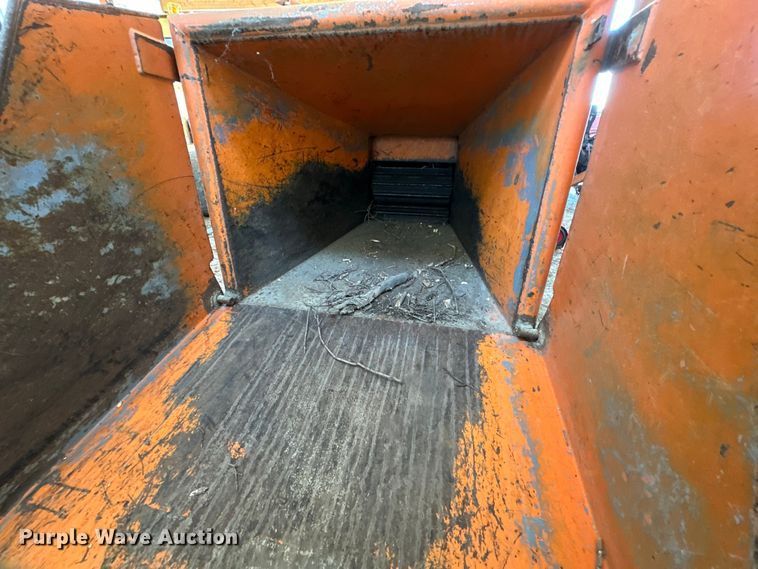 image for item NR9784 1994 Brush Bandit  200+ wood chipper