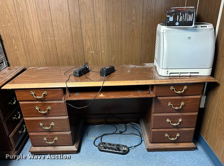 image for item NR9787 Office equipment 