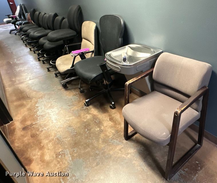 image for item NR9792 Office furniture 