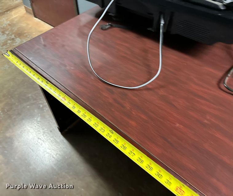 image for item NR9792 Office furniture 