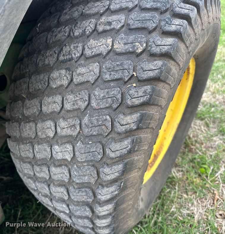 image for item NR9816 2009 John Deere 997 ZTrak ZTR lawn mower