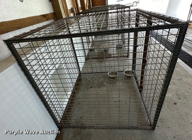 image for item NR9833 Dog kennels 