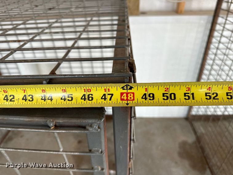 image for item NR9833 Dog kennels 