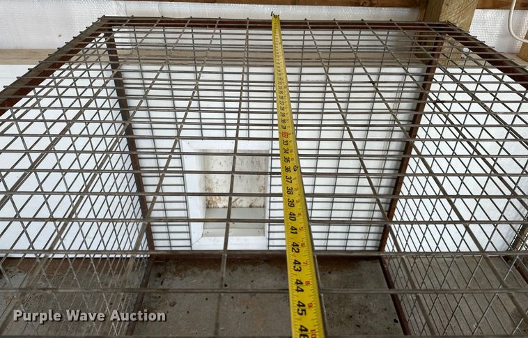 image for item NR9833 Dog kennels 