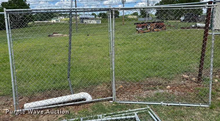 image for item NR9833 Dog kennels 
