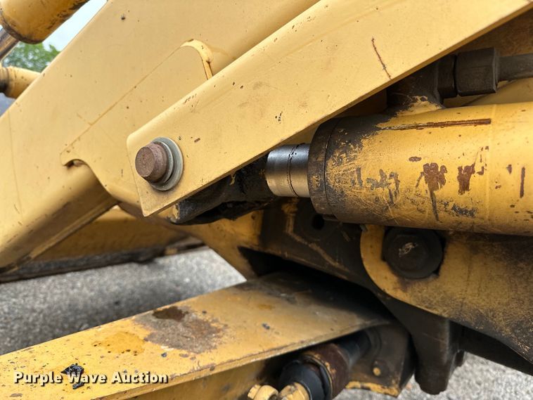 image for item NR9878 New Holland  575D backhoe