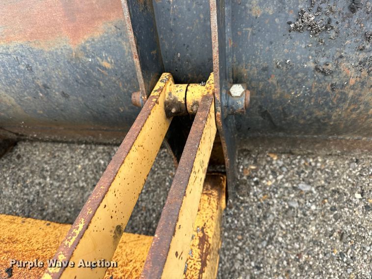 image for item NR9878 New Holland  575D backhoe