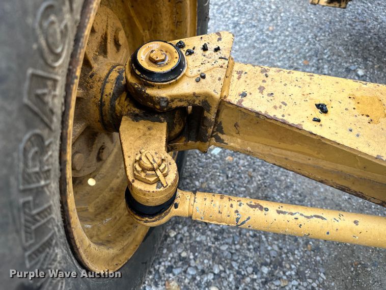 image for item NR9878 New Holland  575D backhoe