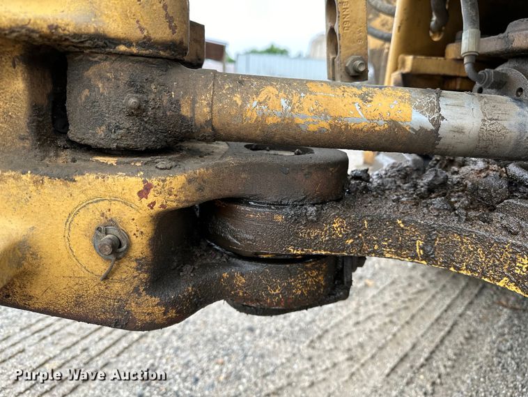 image for item NR9878 New Holland  575D backhoe