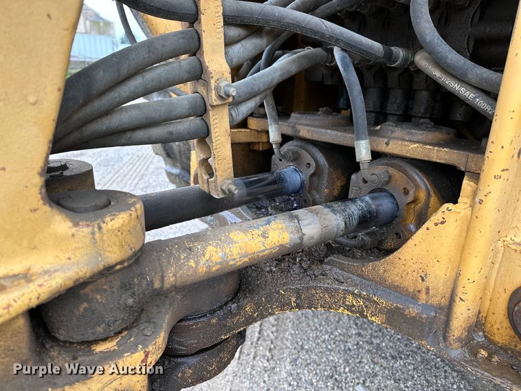 image for item NR9878 New Holland  575D backhoe