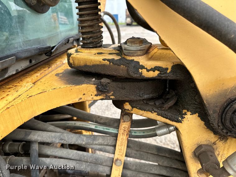 image for item NR9878 New Holland  575D backhoe