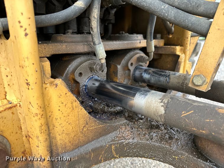 image for item NR9878 New Holland  575D backhoe