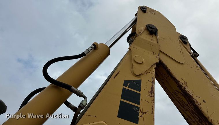 image for item NR9878 New Holland  575D backhoe