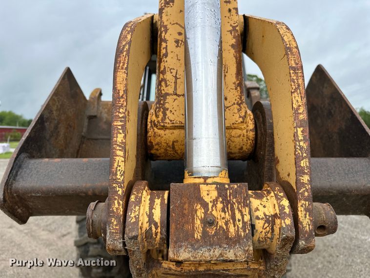 image for item NR9878 New Holland  575D backhoe