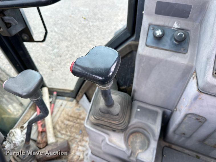 image for item NR9878 New Holland  575D backhoe