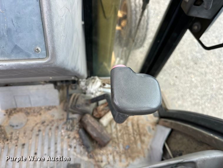 image for item NR9878 New Holland  575D backhoe