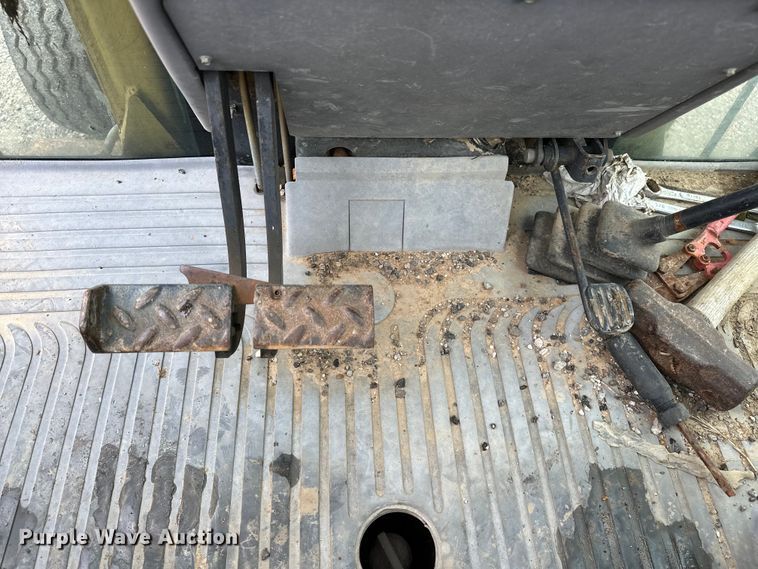 image for item NR9878 New Holland  575D backhoe