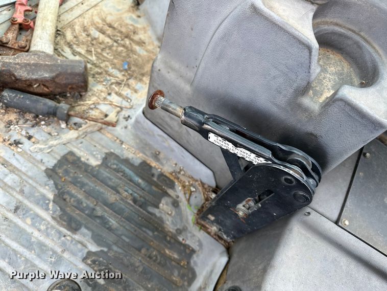 image for item NR9878 New Holland  575D backhoe