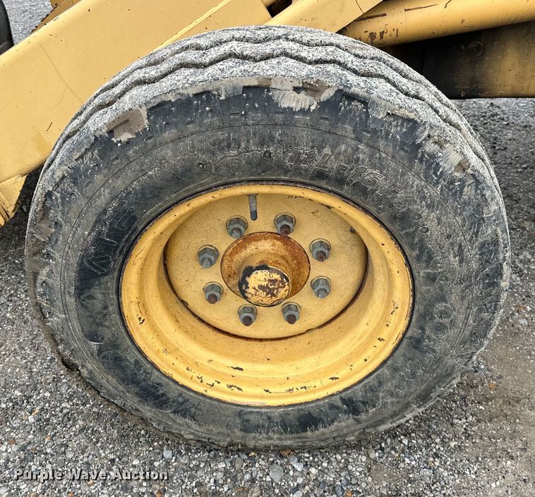 image for item NR9878 New Holland  575D backhoe