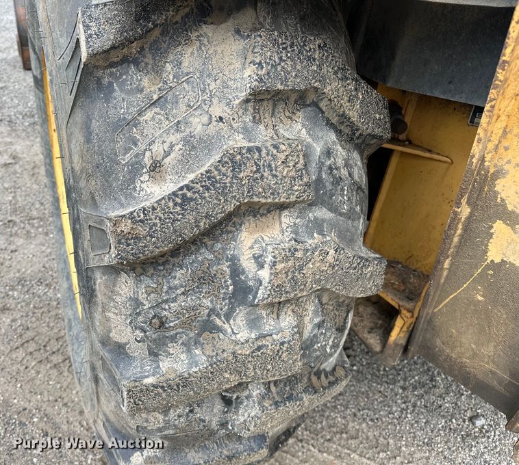 image for item NR9878 New Holland  575D backhoe