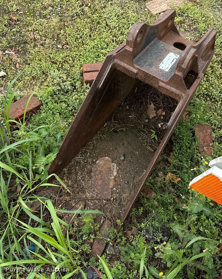 image for item NR9878 New Holland  575D backhoe