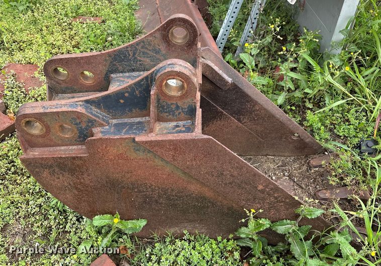 image for item NR9878 New Holland  575D backhoe