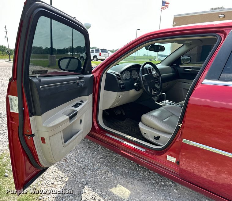 image for item NR9879 2006 Chrysler  300C 