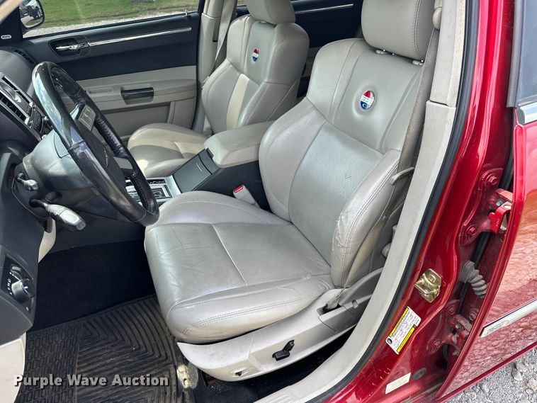 image for item NR9879 2006 Chrysler  300C 