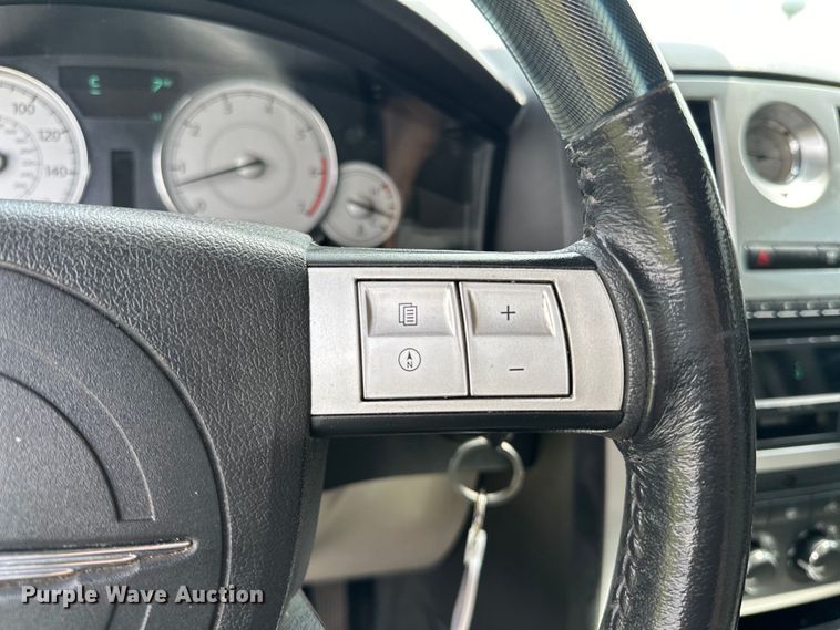 image for item NR9879 2006 Chrysler  300C 