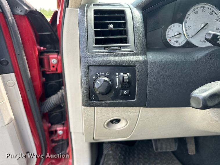 image for item NR9879 2006 Chrysler  300C 