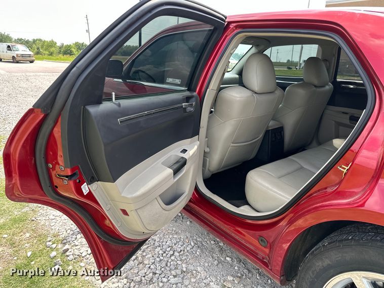 image for item NR9879 2006 Chrysler  300C 