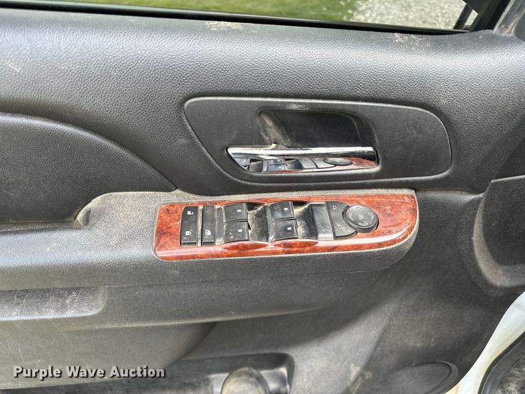 image for item NR9880 2010 Chevrolet  Tahoe  SUV