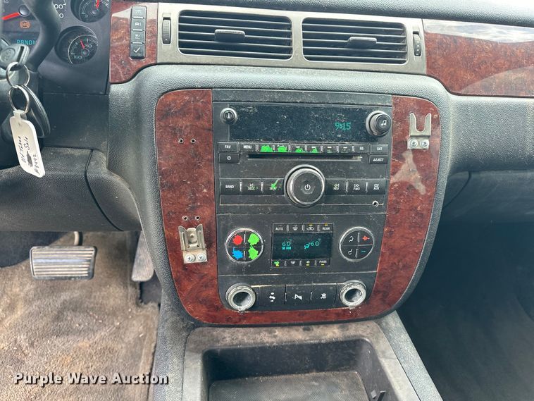 image for item NR9880 2010 Chevrolet  Tahoe  SUV